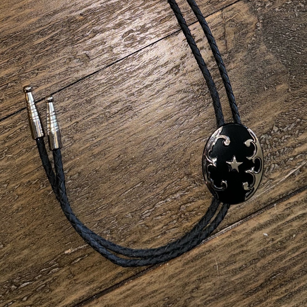 IVAN Silver and Black Braided Bolo Tie Necklace Western Bohemian Festival